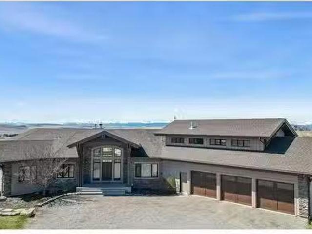 House for sale in Alberta