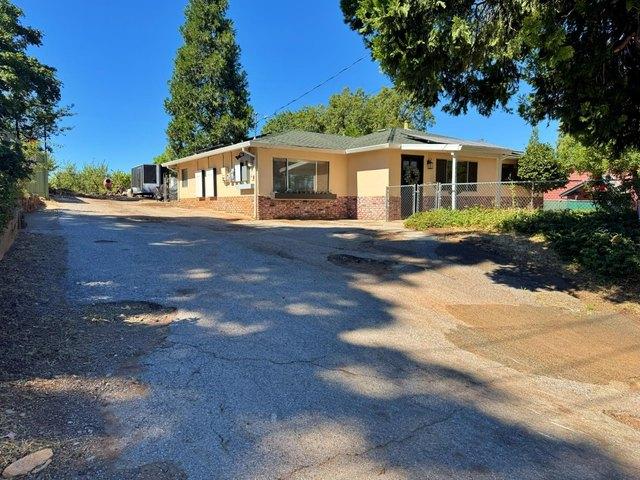 House for sale in Camino, California