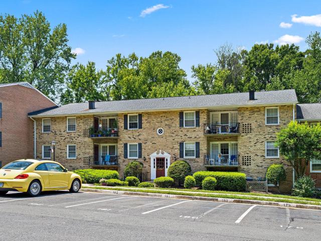 Condo for sale in Virginia