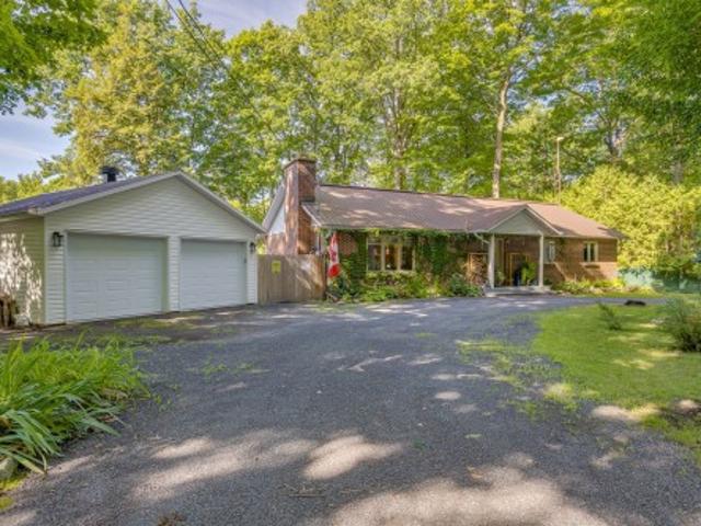 House for sale in Hinchinbrooke, Quebec
