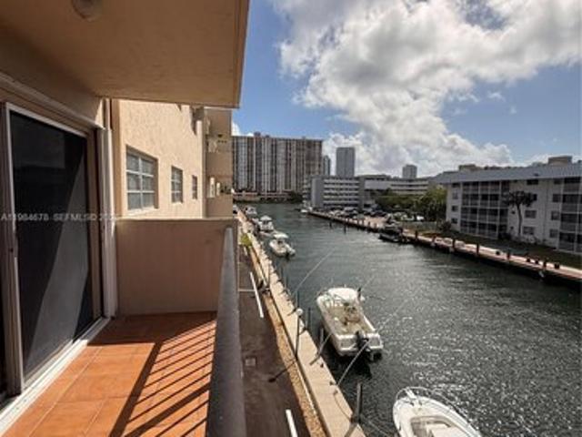 Condo for sale in North Miami Beach, Florida