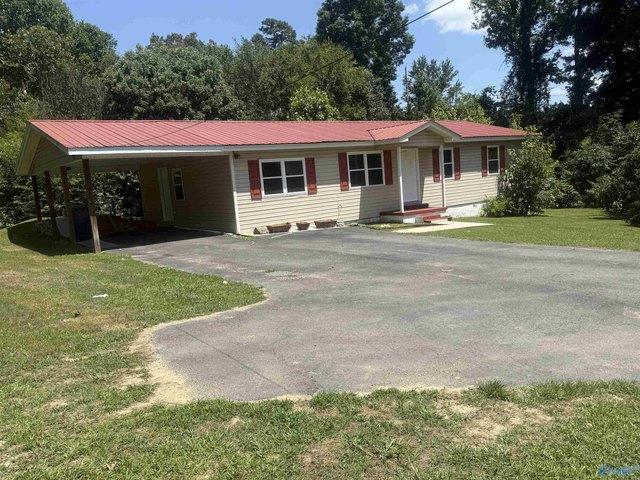 House for sale in Arab, Alabama