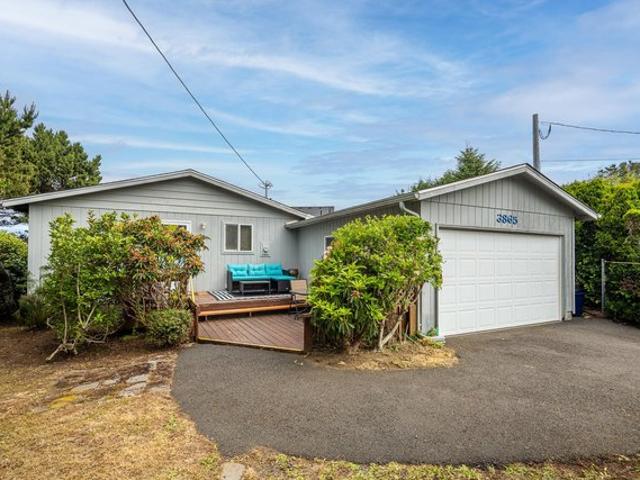 House for sale in Oregonia
