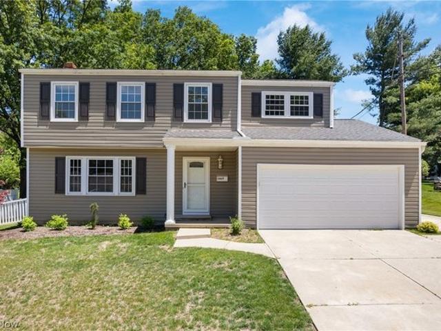 House for sale in Summit, Ohio