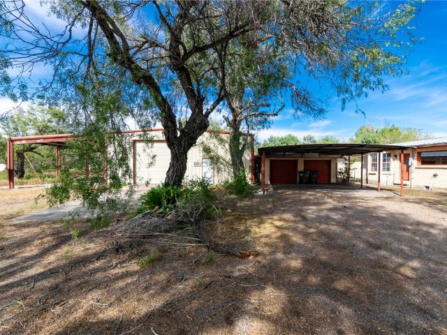 House for sale in George West, Texas