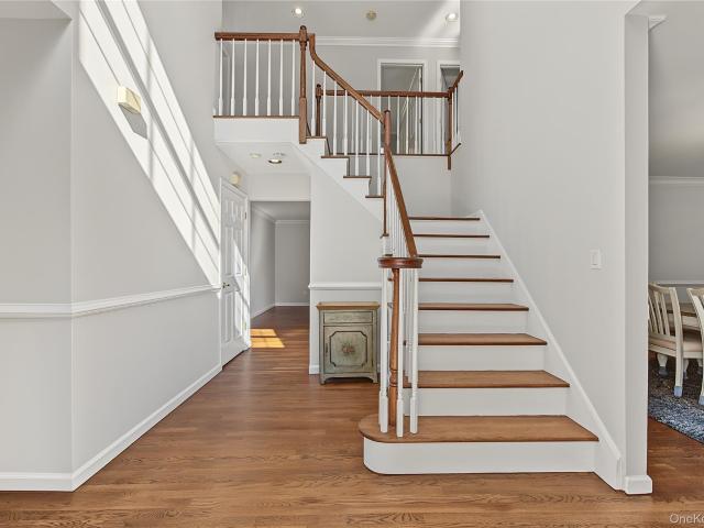 House for sale in Lake Mohegan, Town of Yorktown