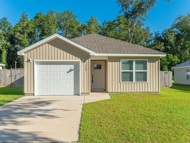 House for sale in Laurel Hill, Okaloosa County