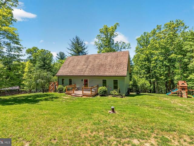 House for sale in Hedgesville, West Virginia