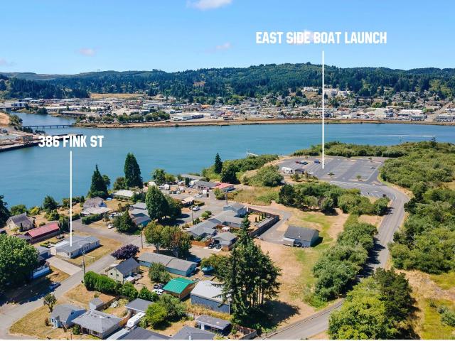 House for sale in Coos Bay