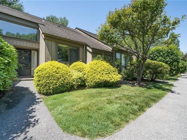 Condo for sale in Amawalk, New York