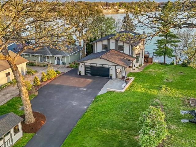 House for sale in Somonauk, Illinois
