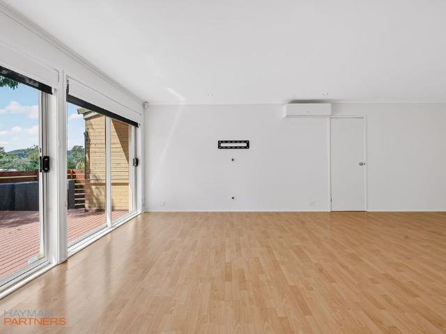 Townhouse for rent in Woden, Australian Capital Territory