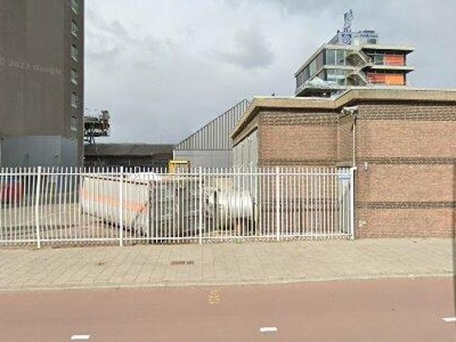 Bedrijfspand te huur in Charlois, Rotterdam