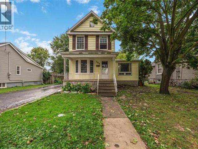 House for sale in Brights Grove, Ontario