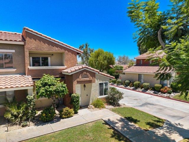 Condo for sale in Palm Desert, California