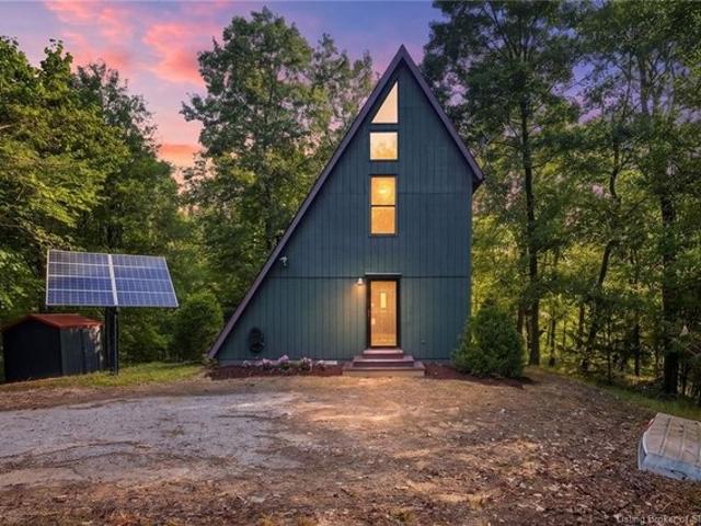 House for sale in Scottsburg, Indiana