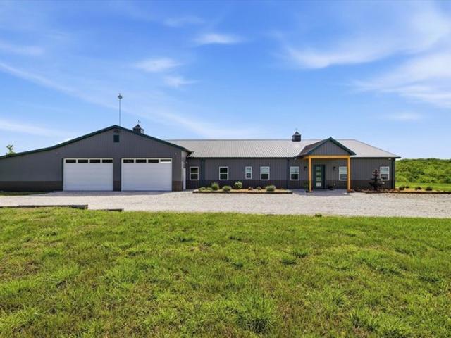 House for sale in Dunnegan, Missouri