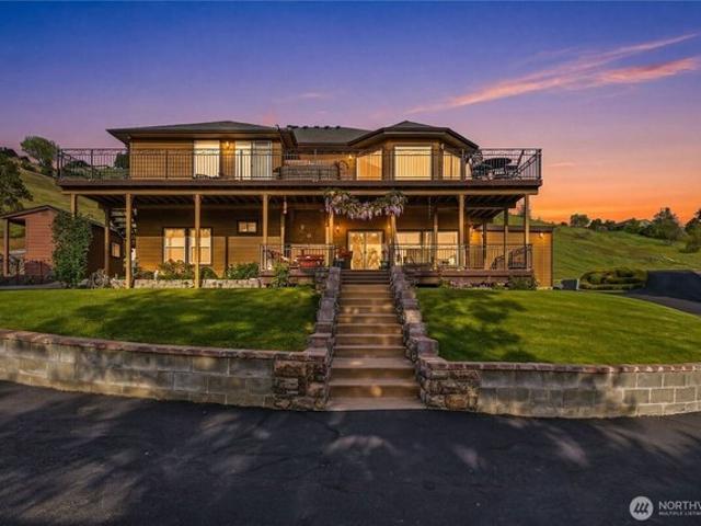 House for sale in Wenatchee, Chelan County