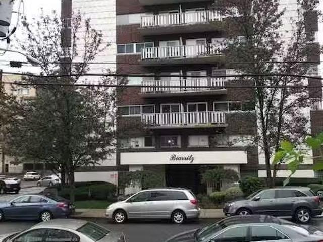 Condo for rent in Fort Lee