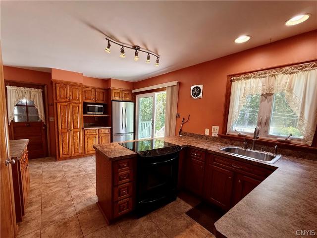 House for sale in Oneida, New York