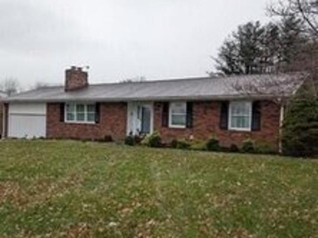 House for sale in Versailles, Kentucky