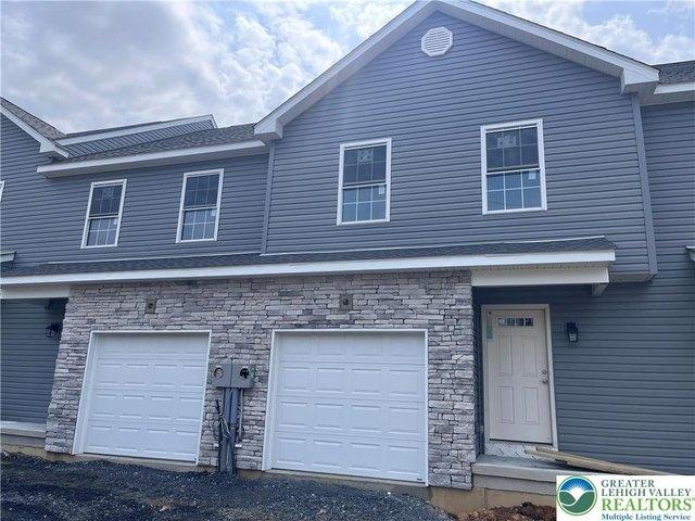 Townhouse for sale in Lehigh, Pennsylvania