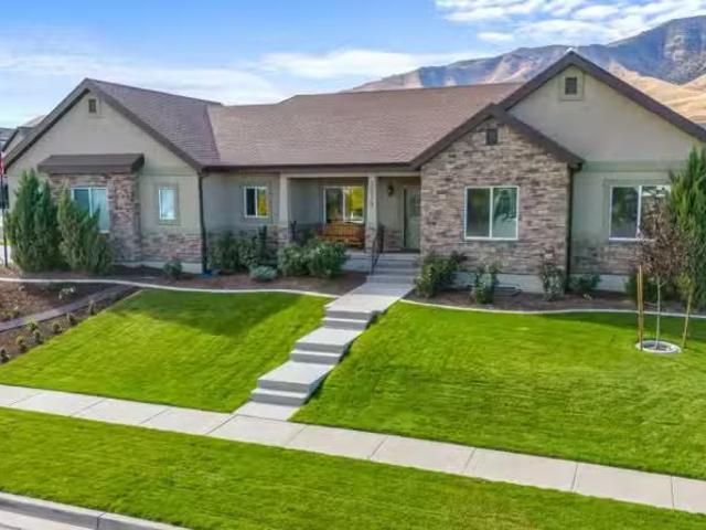 House for sale in Saratoga Springs
