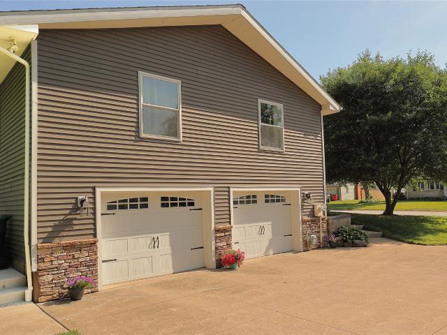 House for sale in Harborcreek, Pennsylvania