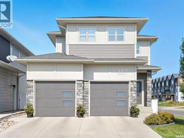House for sale in Saskatoon, Saskatchewan