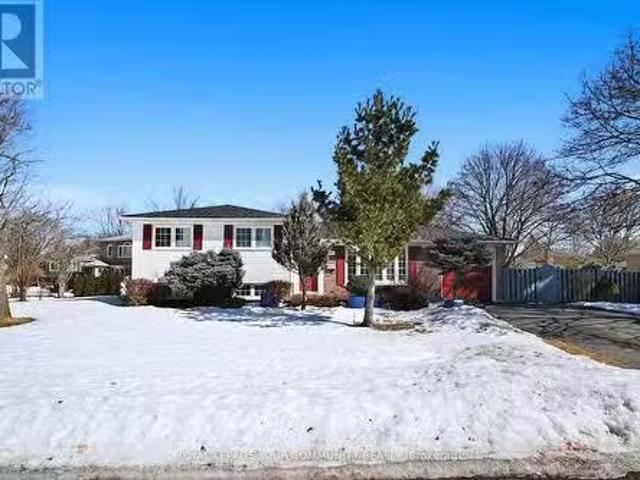 House for sale in Oakville, Ontario