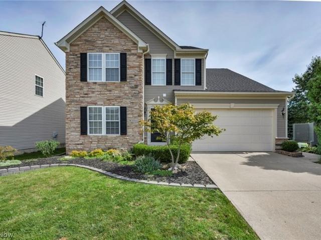 House for sale in Willoughby, Lake County
