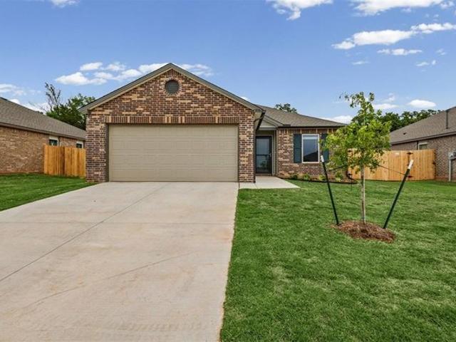 House for sale in Harrah, Oklahoma