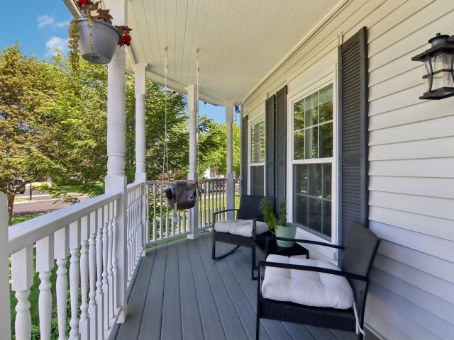 House for sale in Mchenry, Illinois