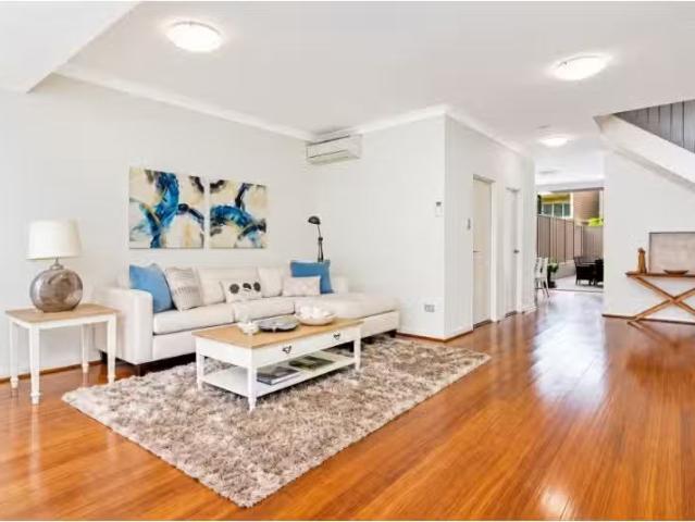 Condo for rent in Centenary Park, Sydney