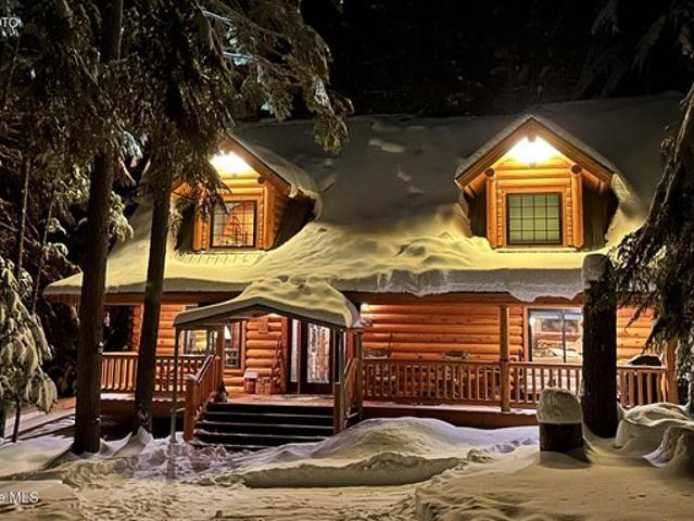 House for sale in Coolin, Idaho
