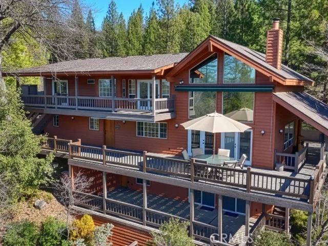 House for sale in Bass Lake, California
