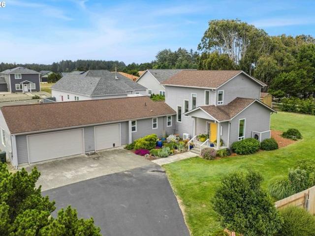 House for sale in Oregonia