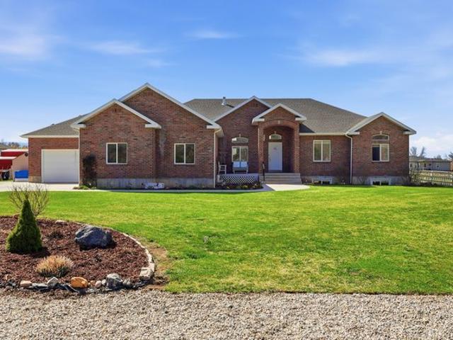 House for sale in Cache, Utah