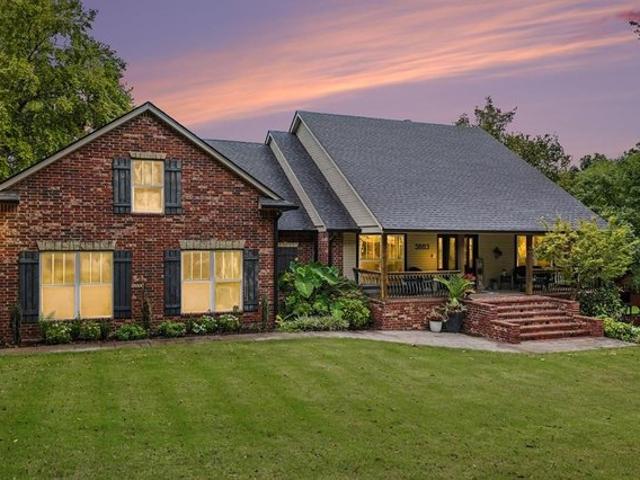 House for sale in Newcastle, McClain County