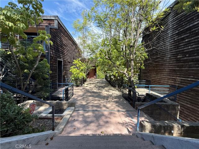 Condo for sale in Canoga Park, California