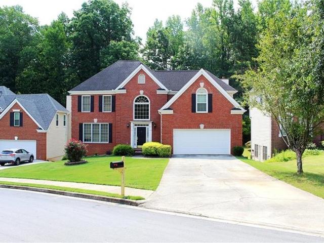 House for sale in Lilburn, Georgia