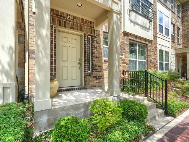 Townhouse for sale in Addison, Texas