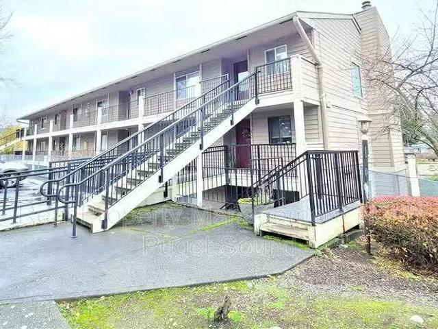 Condo for rent in Lynnwood