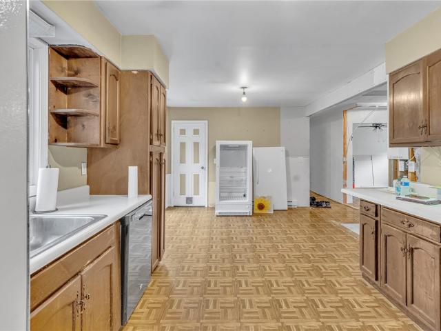 House for sale in Middlefield Center, Town of Middlefield