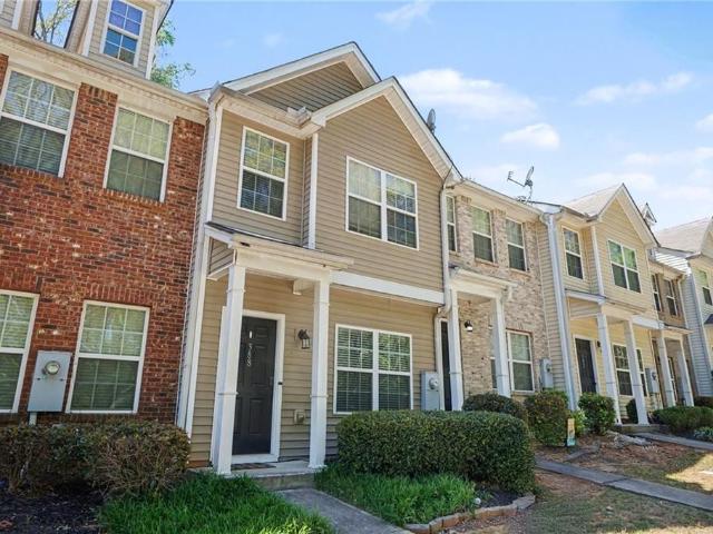 Townhouse for sale in Lilburn, Georgia
