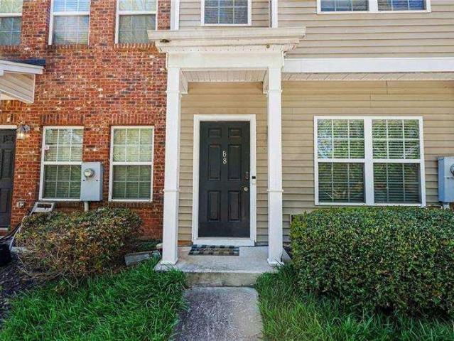Townhouse for sale in Lilburn, Georgia