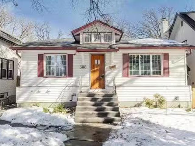 House for sale in East St. Paul, Manitoba