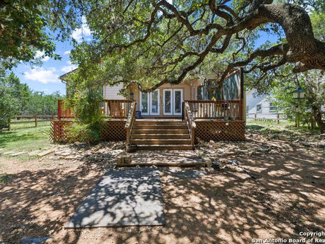 House for sale in Bandera House for sale in Bandera
