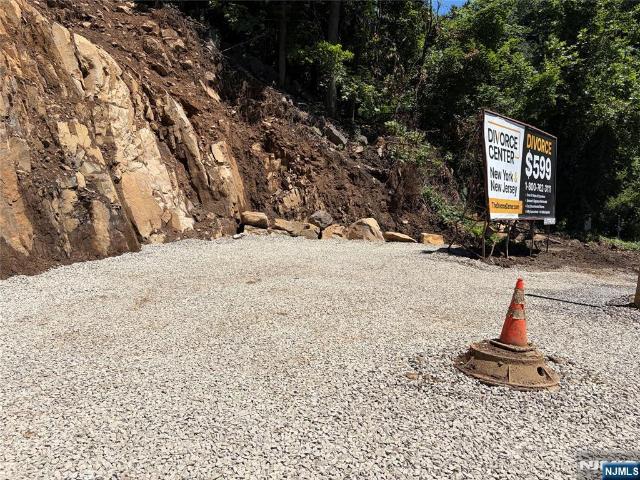 Land for sale in Edgewater, New Jersey