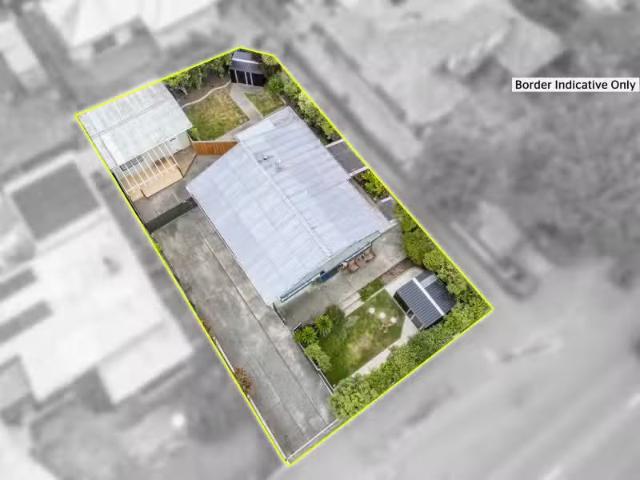 House for sale in Chaslands, Canterbury